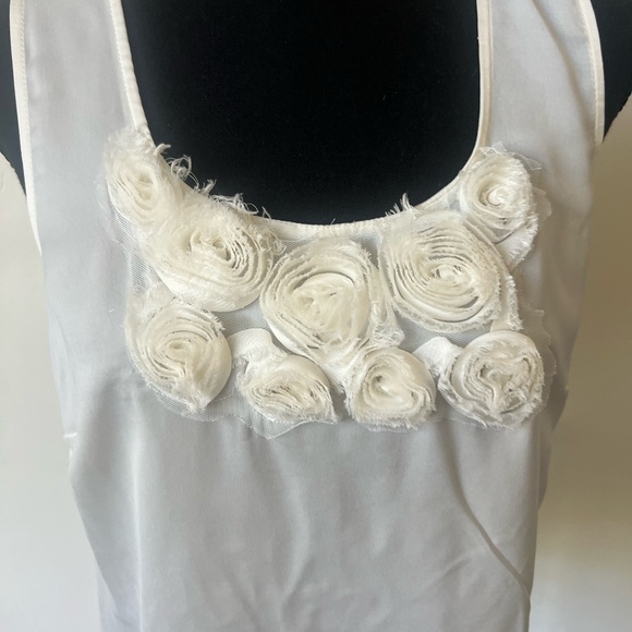 LOFT Floral Appliqué Cream Camisole Blouse Size Small - Picture 3 of 7
